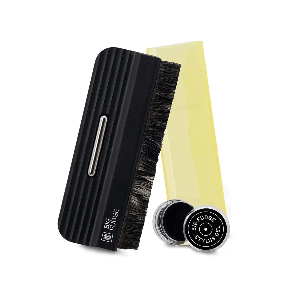 BIG FUDGE RECORD CLEANING BRUSH